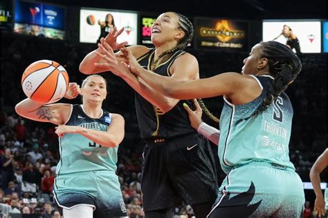 New York Liberty vs. Phoenix Mercury prediction, pick, odds for .
